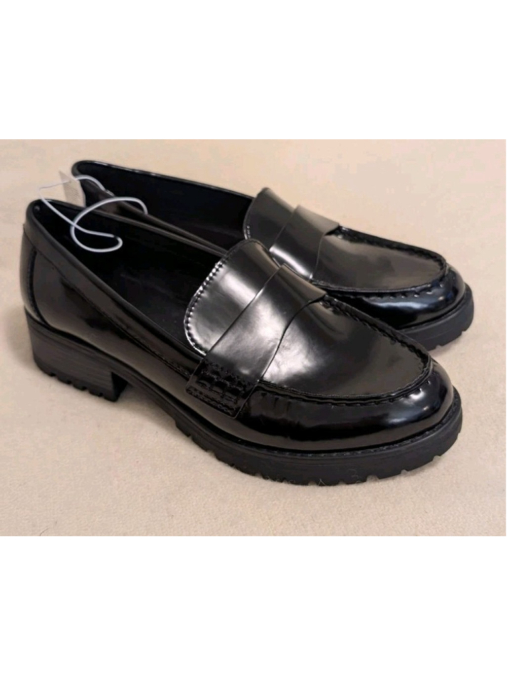 Old Navy Shoes Womens 10 Black Faux Patent Leather Loafers Lug Sole F124